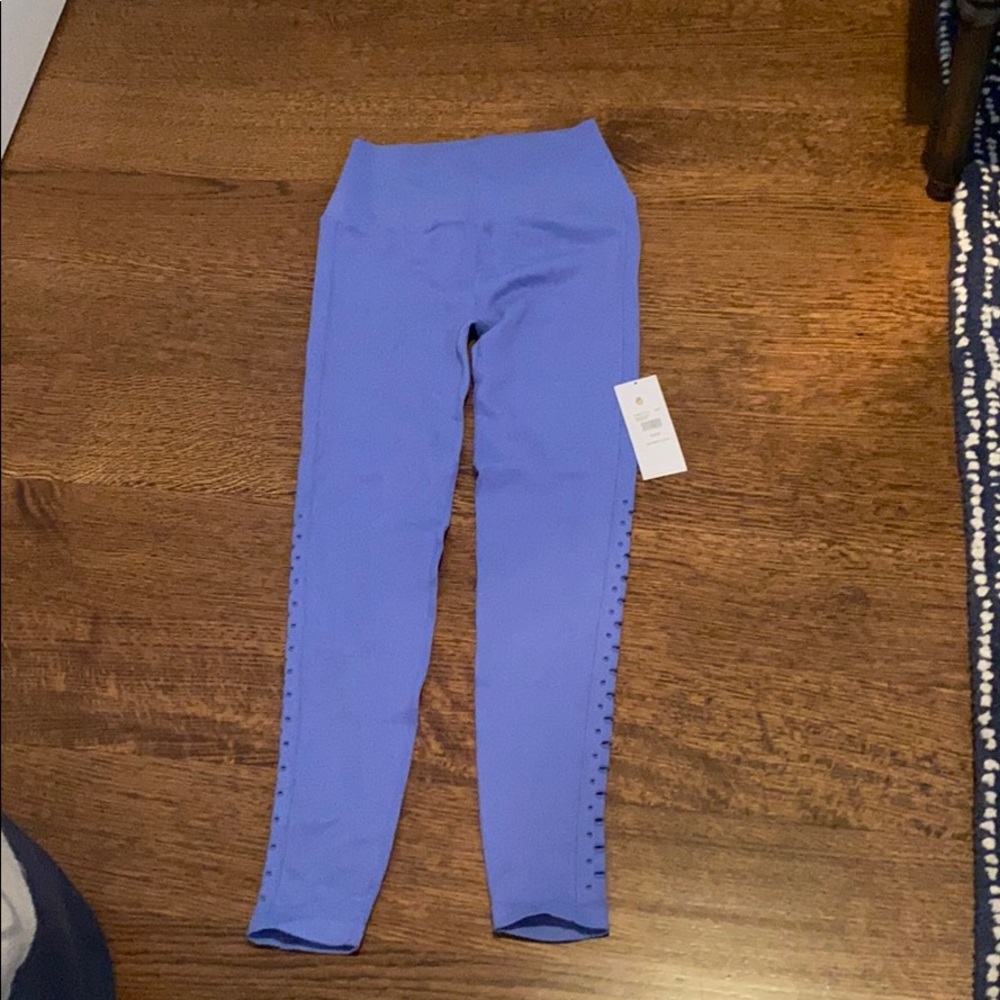 SG  Beach Blue Amor Tank and Self Love Leggings - Picture 3 of 12